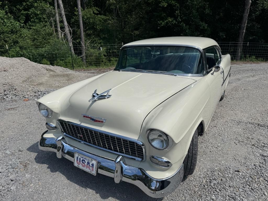 Chevrolet-Bel-Air-210-Restomod-LS3-tremec-6-spd.-Big-brakes-1955-8