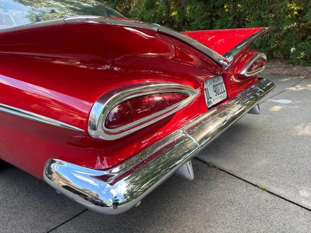 Chevrolet-Bel-Air-Resto-mod-1959-23