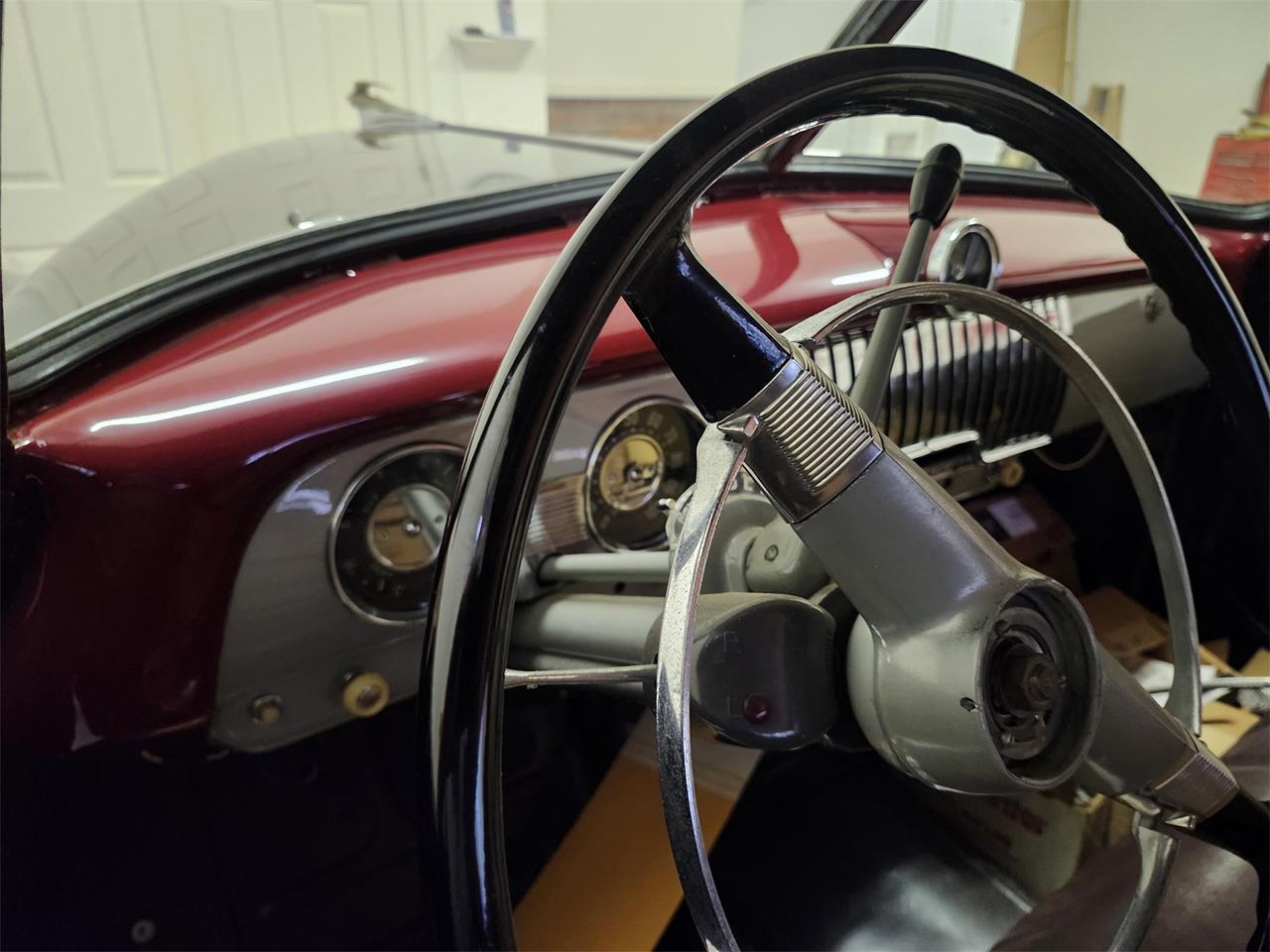 Chevrolet-Bel-air-1951-Black-BurgundyTan-24