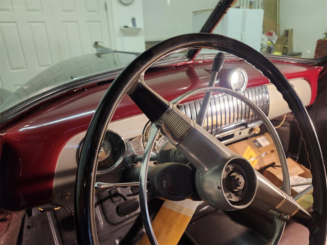 Chevrolet-Bel-air-1951-Black-BurgundyTan-27