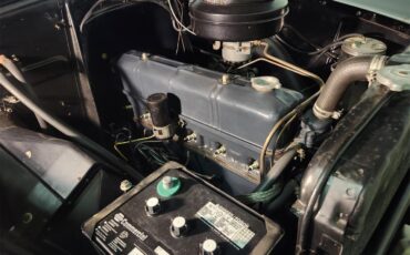 Chevrolet-Bel-air-1951-Black-BurgundyTan-30