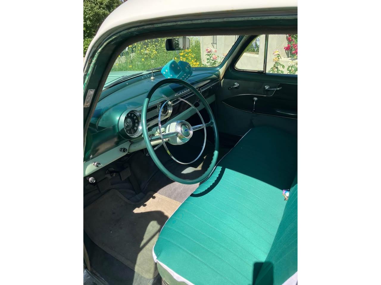 Chevrolet-Bel-air-1953-Cream-over-Green-Green-amp-Tan-3