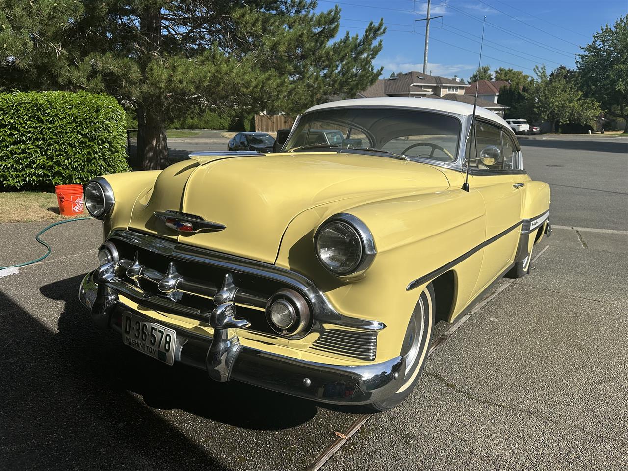 Chevrolet-Bel-air-1953-SungoldIndia-Ivory-Yellow-Beige-Vinal-14