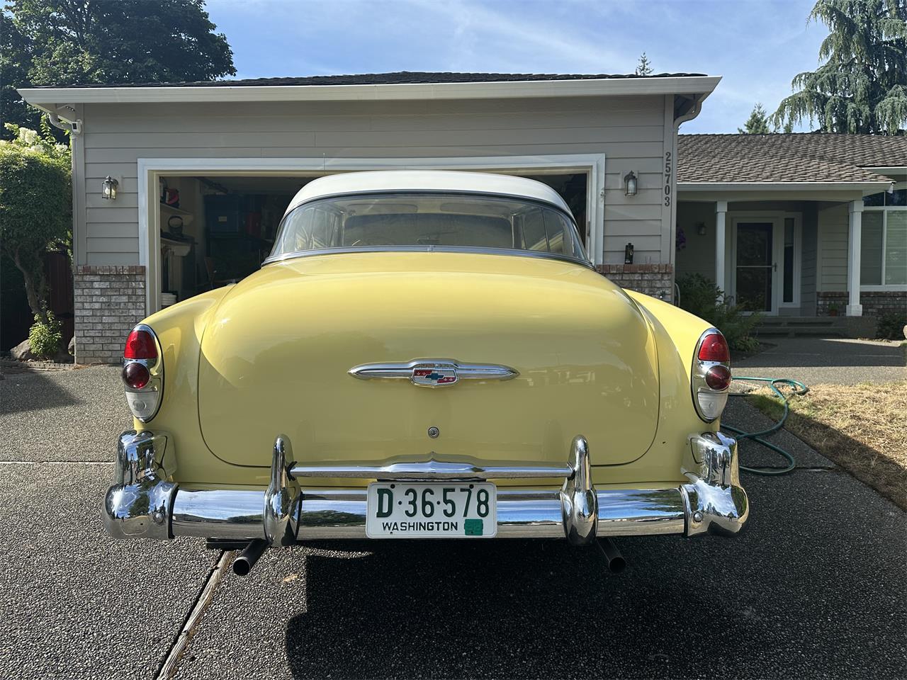 Chevrolet-Bel-air-1953-SungoldIndia-Ivory-Yellow-Beige-Vinal-2
