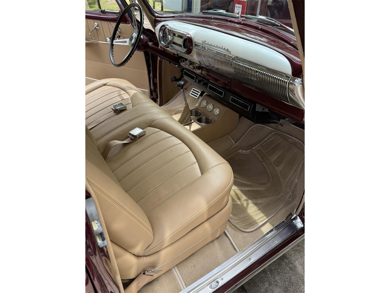 Chevrolet-Bel-air-1954-Dark-Cherry-Pearl-Beige-11