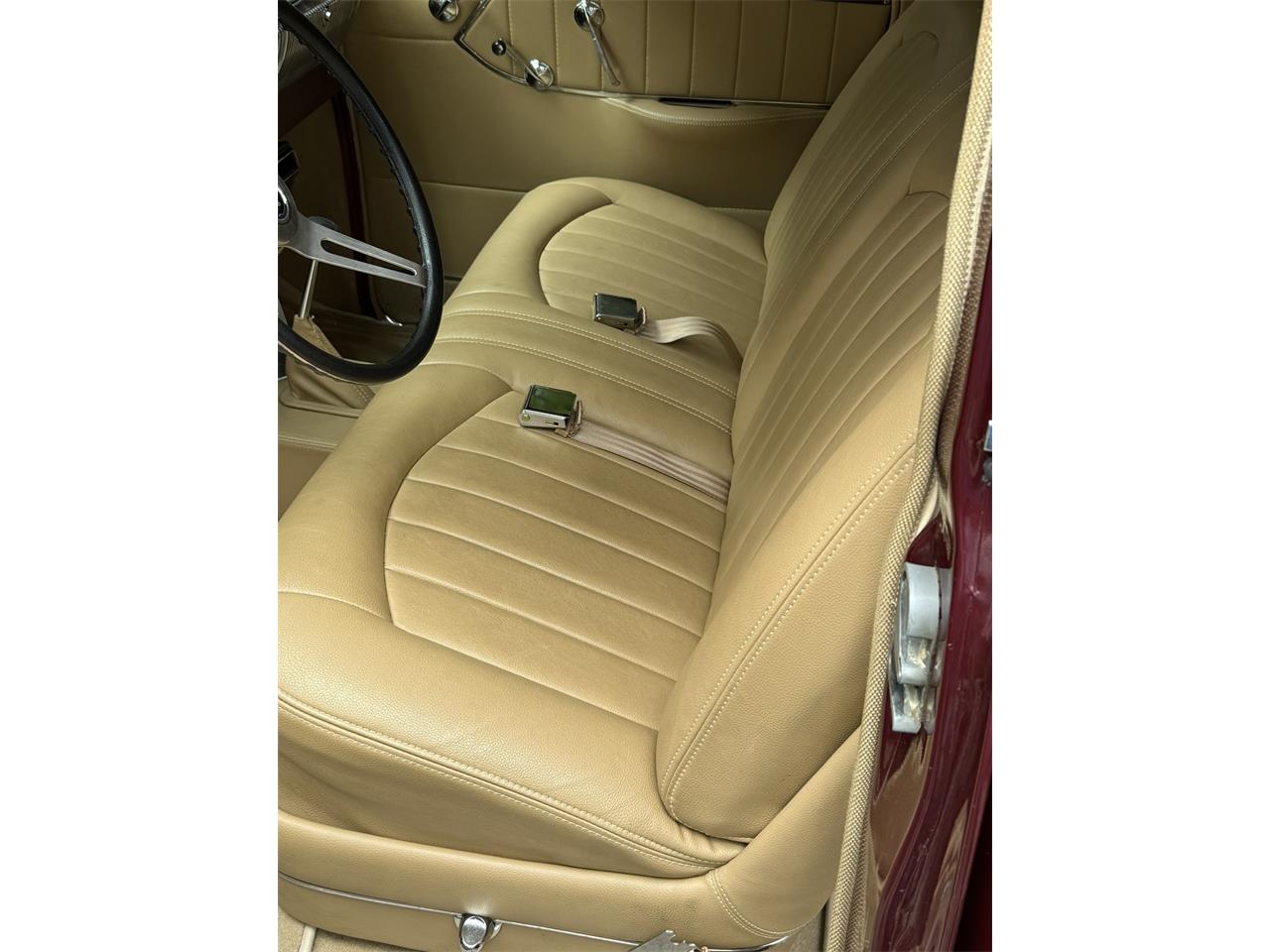 Chevrolet-Bel-air-1954-Dark-Cherry-Pearl-Beige-2