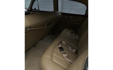 Chevrolet-Bel-air-1954-Dark-Cherry-Pearl-Beige-20