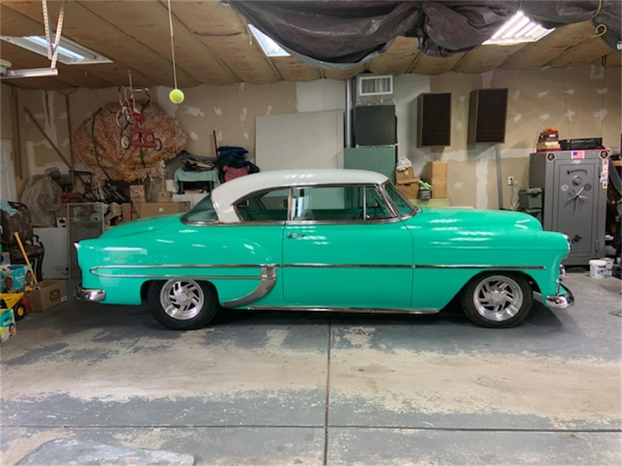 Chevrolet-Bel-air-1954-Winter-Mint-Green-White-4