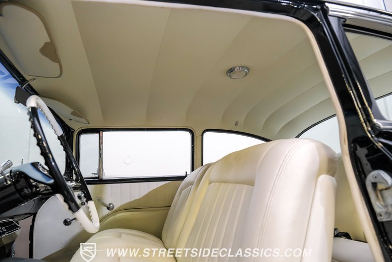Chevrolet-Bel-air-1955-Black-White-44