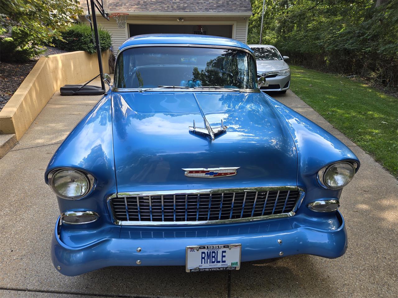 Chevrolet-Bel-air-1955-Blue-wBlue-Flames-Gray-with-Blue-Trim-1