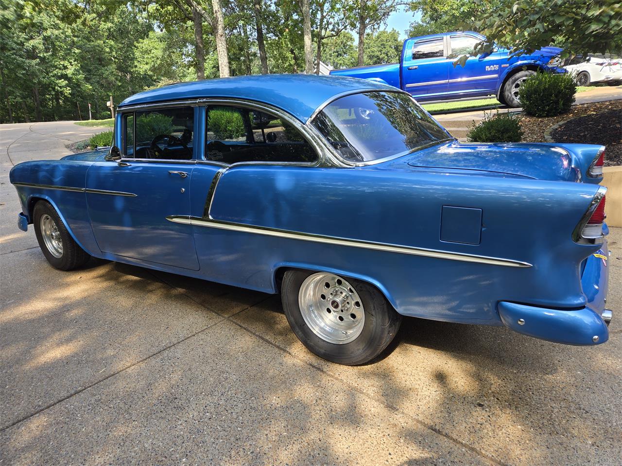 Chevrolet-Bel-air-1955-Blue-wBlue-Flames-Gray-with-Blue-Trim-5