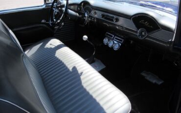 Chevrolet-Bel-air-1955-Cobalt-Blue-Metall-GrayBlue-3