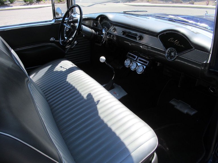 Chevrolet-Bel-air-1955-Cobalt-Blue-Metall-GrayBlue-3