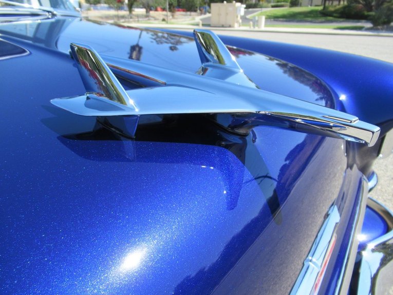 Chevrolet-Bel-air-1955-Cobalt-Blue-Metall-GrayBlue-8