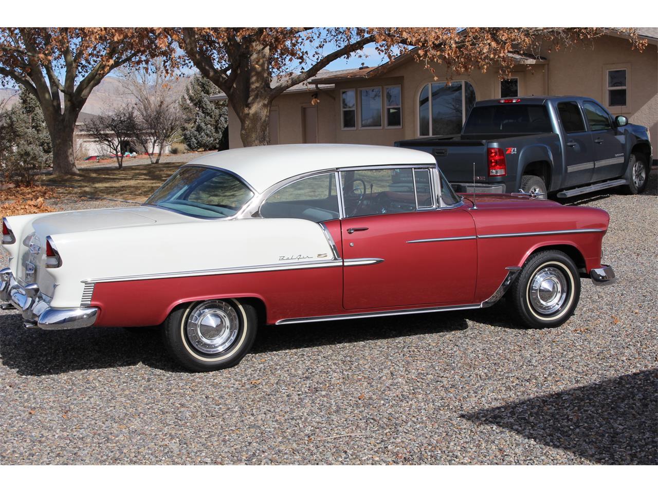 Chevrolet-Bel-air-1955-Dusk-Rose-India-Ivo-Gray-and-maroon-2