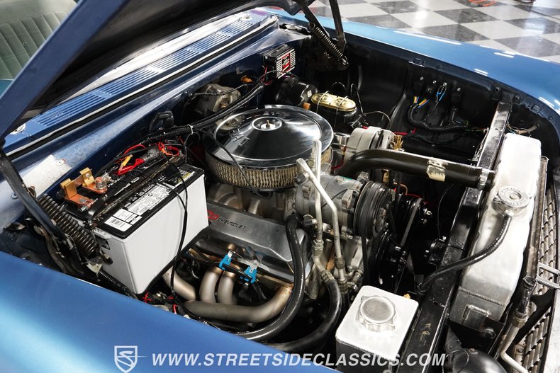 Chevrolet-Bel-air-1955-Glacier-Blue-Light-Blue-9