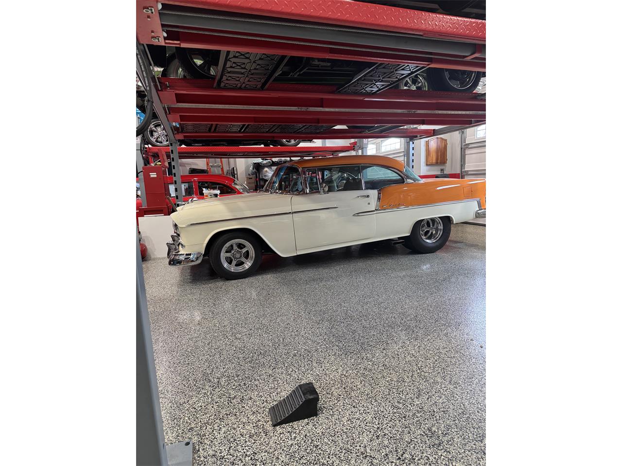 Chevrolet-Bel-air-1955-creamorange-Beige-2