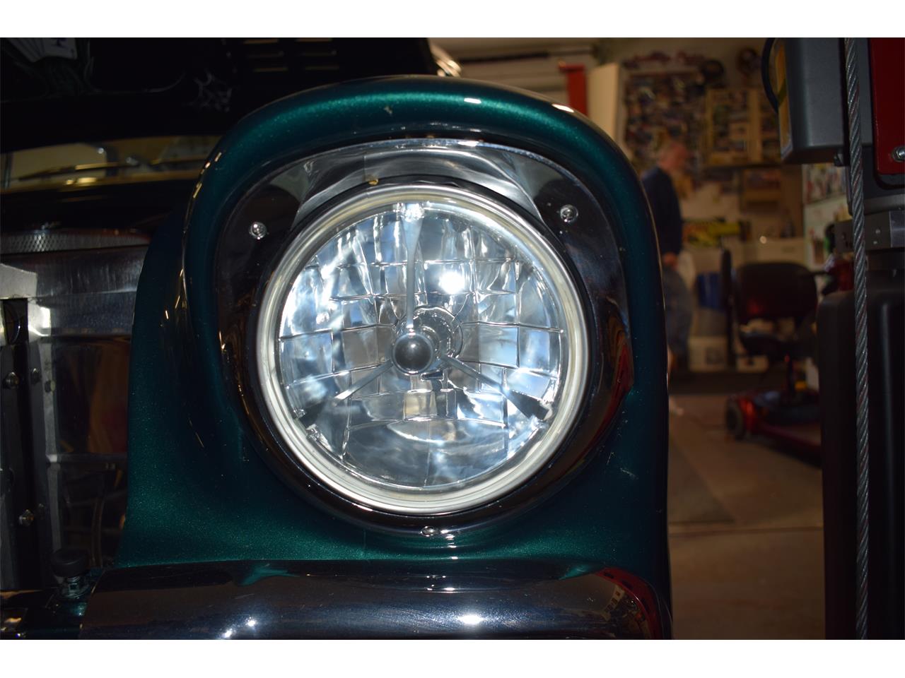 Chevrolet-Bel-air-1956-Forest-GreenSilver-WhiteGreen-1