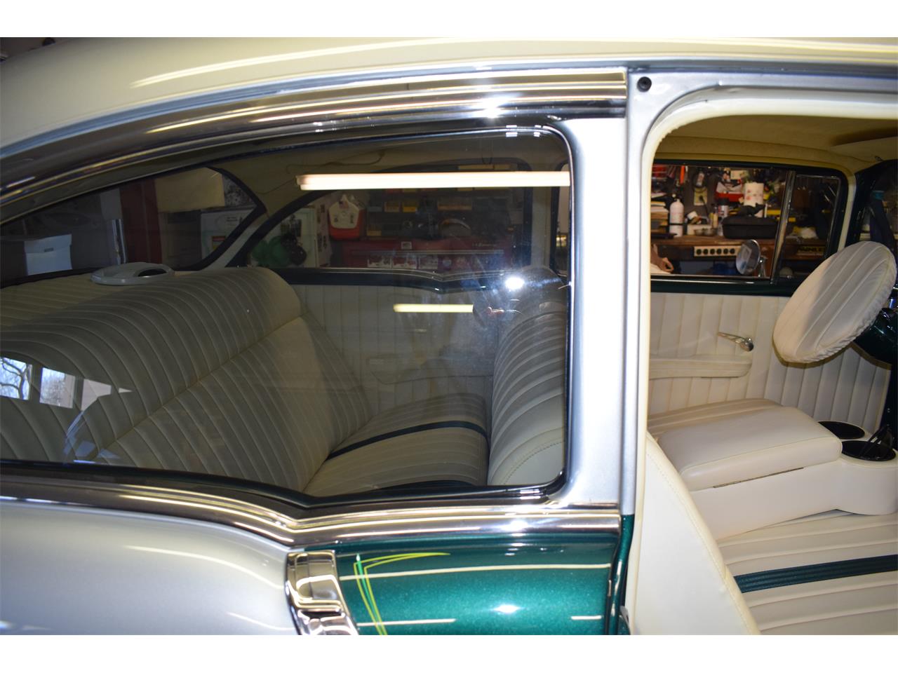 Chevrolet-Bel-air-1956-Forest-GreenSilver-WhiteGreen-3