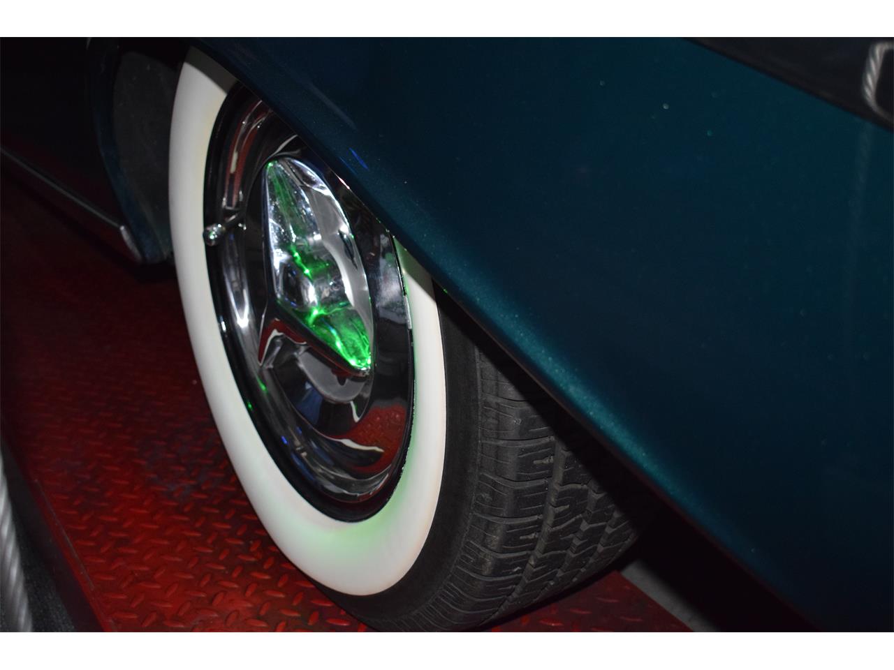 Chevrolet-Bel-air-1956-Forest-GreenSilver-WhiteGreen-4