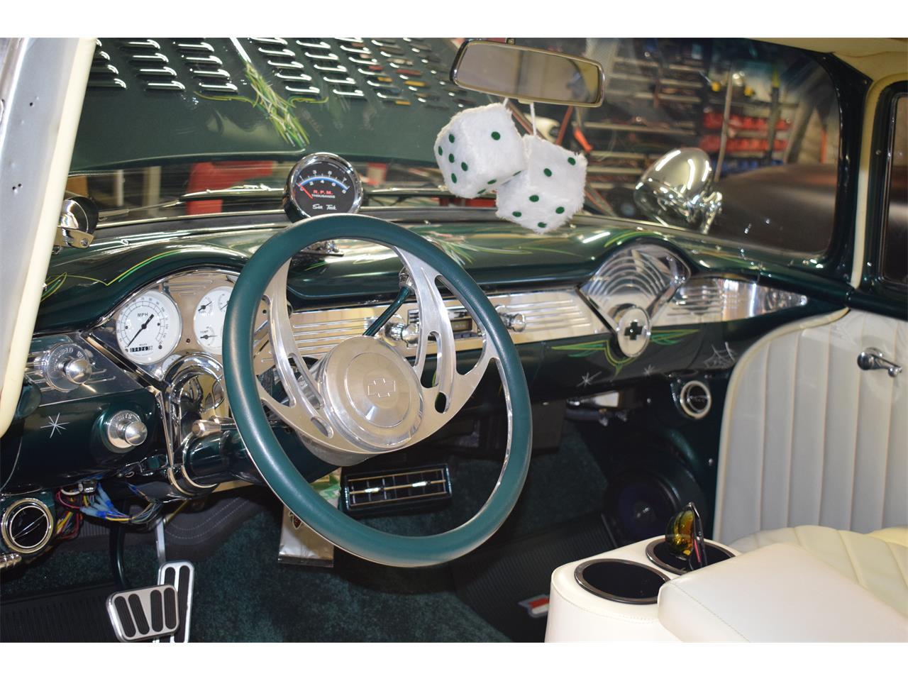 Chevrolet-Bel-air-1956-Forest-GreenSilver-WhiteGreen-40