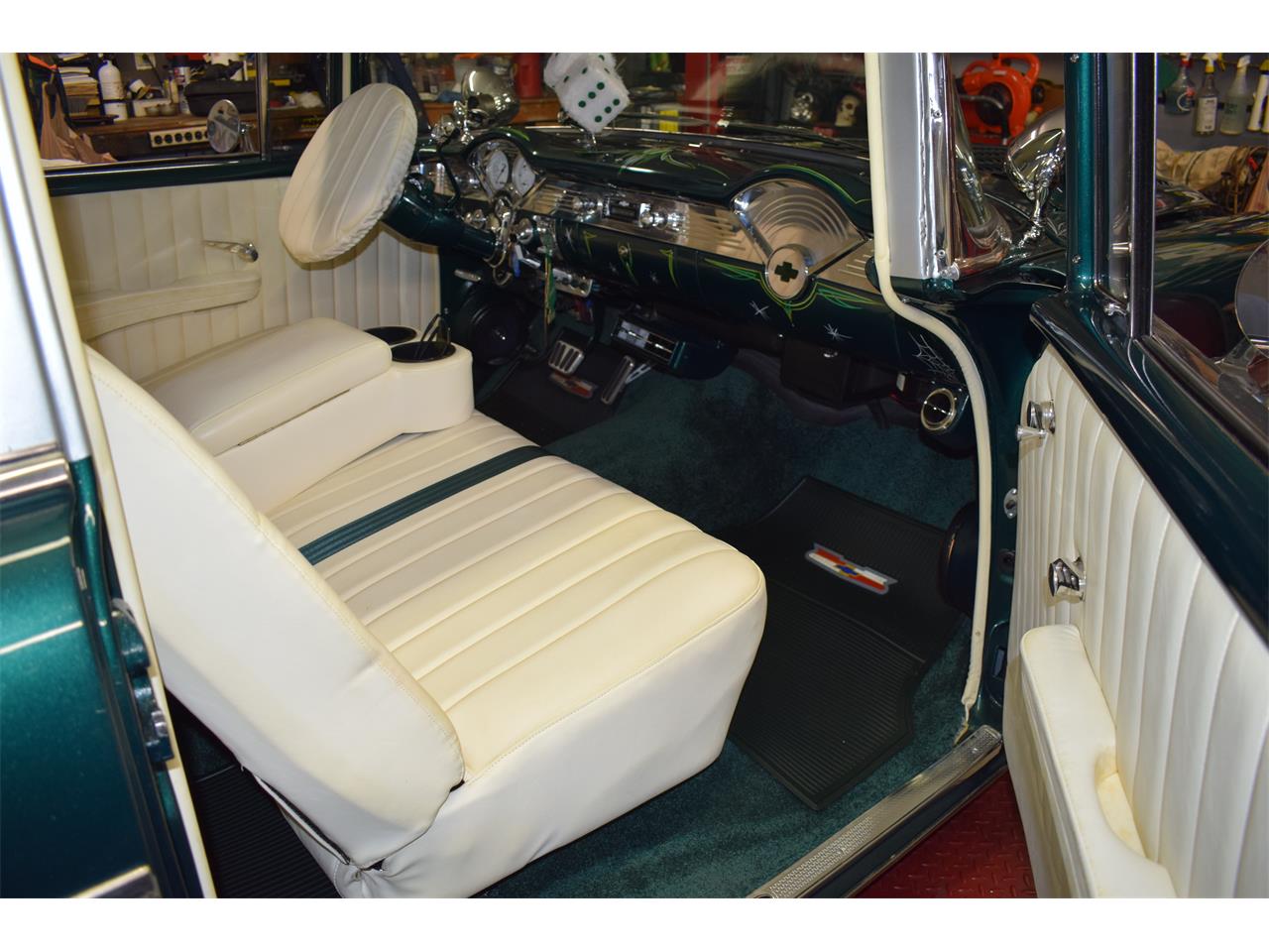 Chevrolet-Bel-air-1956-Forest-GreenSilver-WhiteGreen-41