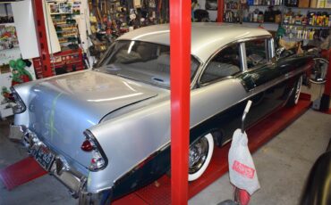 Chevrolet-Bel-air-1956-Forest-GreenSilver-WhiteGreen-43