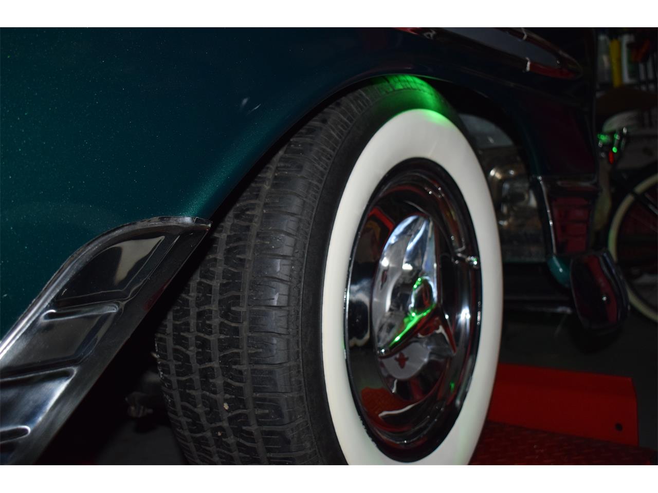 Chevrolet-Bel-air-1956-Forest-GreenSilver-WhiteGreen-65