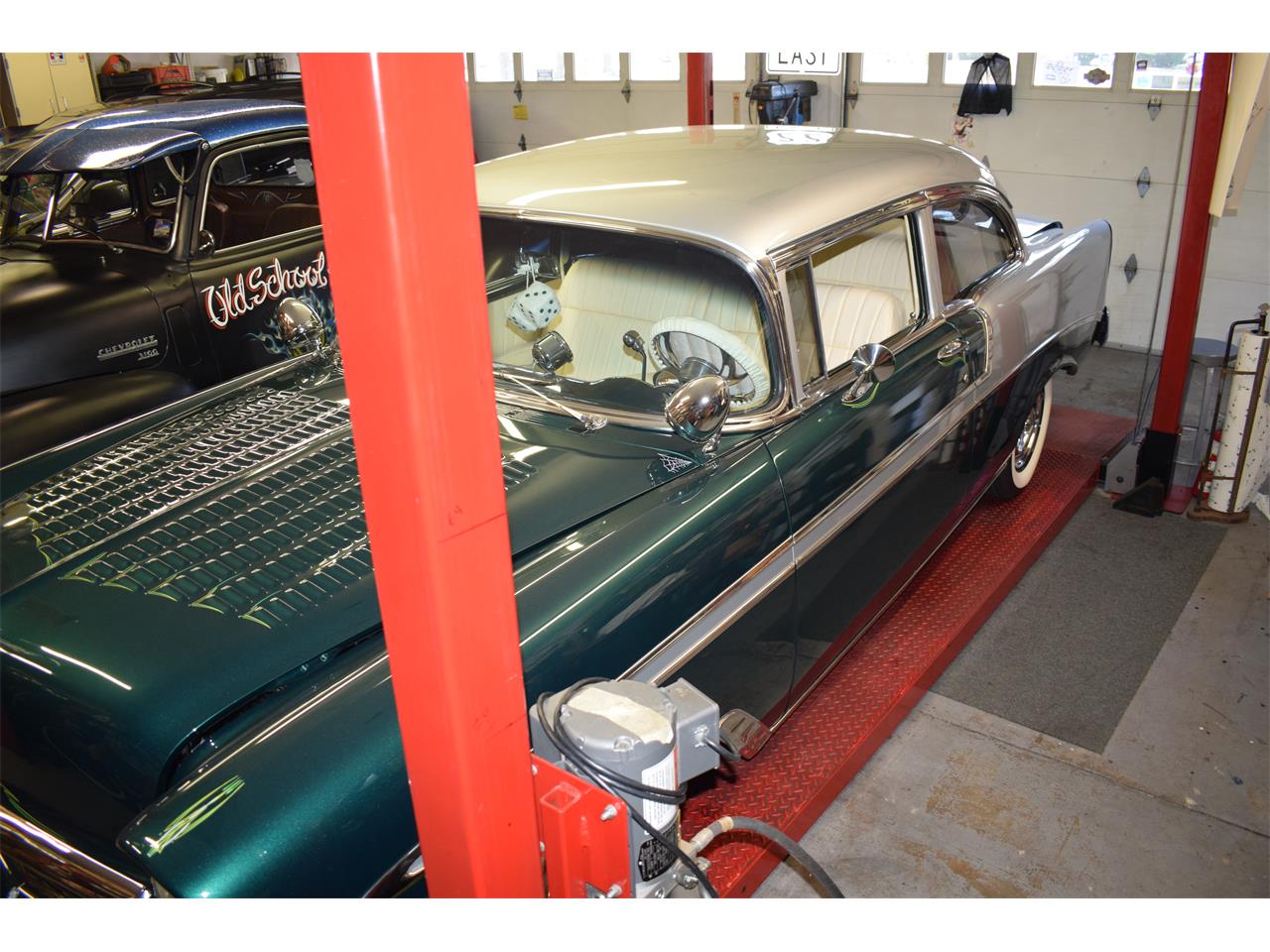 Chevrolet-Bel-air-1956-Forest-GreenSilver-WhiteGreen-69