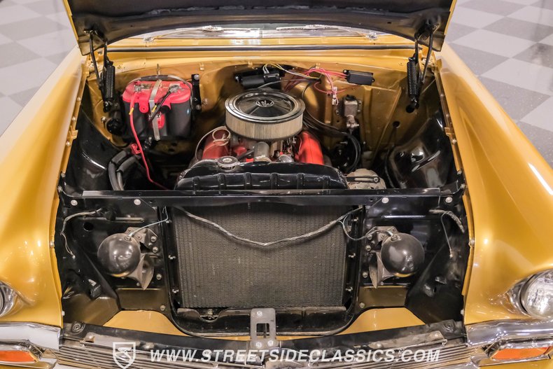 Chevrolet-Bel-air-1956-Grecian-Gold-Charcoal-11