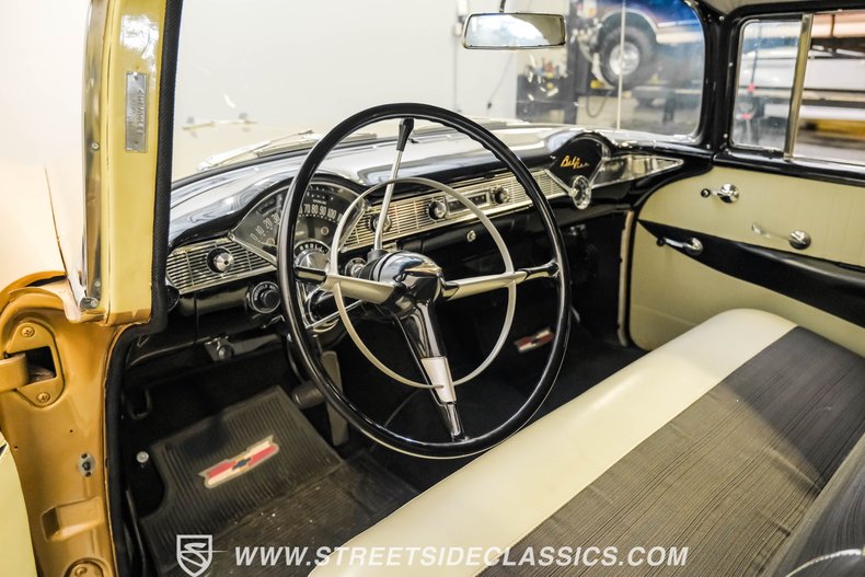Chevrolet-Bel-air-1956-Grecian-Gold-Charcoal-12