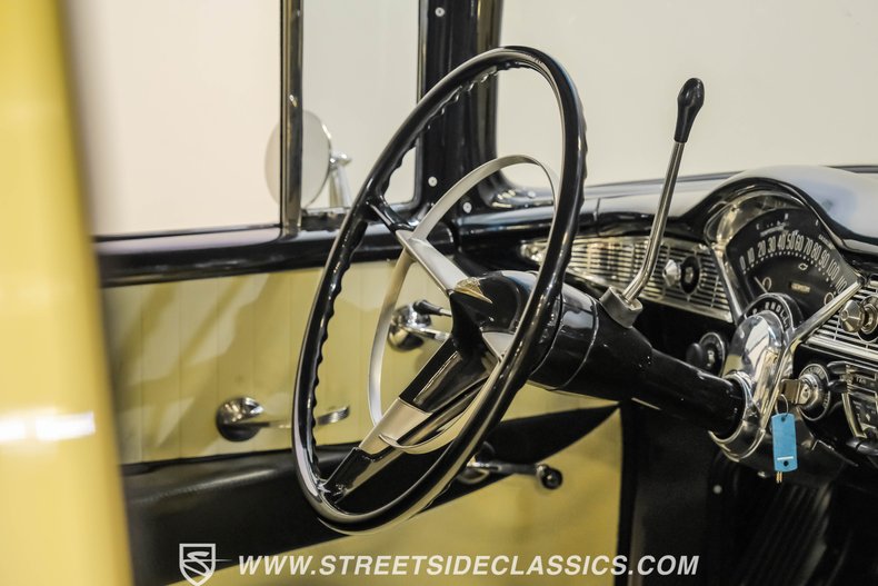 Chevrolet-Bel-air-1956-Grecian-Gold-Charcoal-16