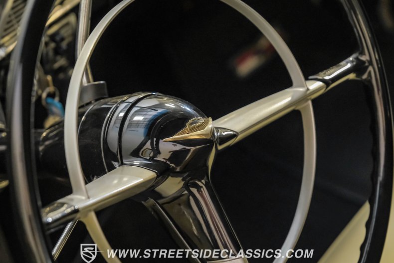 Chevrolet-Bel-air-1956-Grecian-Gold-Charcoal-18