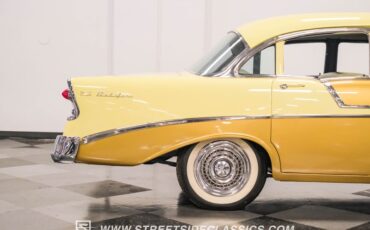 Chevrolet-Bel-air-1956-Grecian-Gold-Charcoal-24