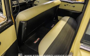 Chevrolet-Bel-air-1956-Grecian-Gold-Charcoal-48
