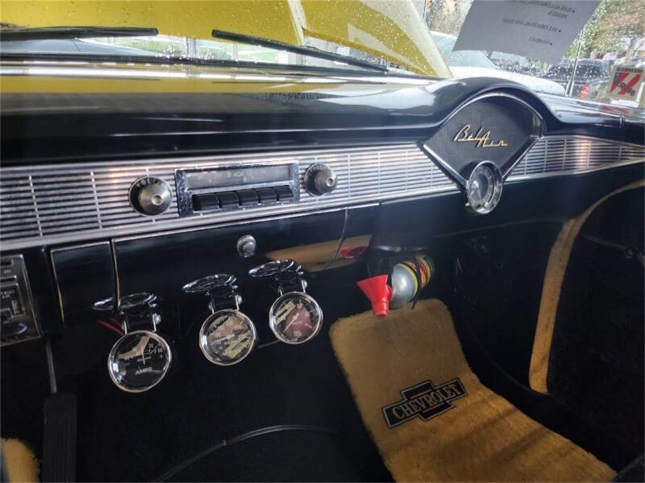 Chevrolet-Bel-air-1956-YellowWhite-Black-17