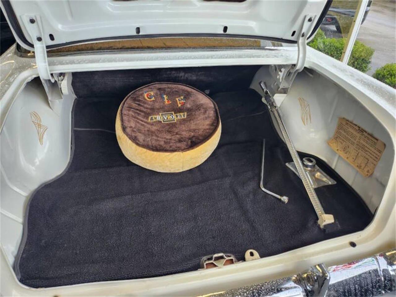 Chevrolet-Bel-air-1956-YellowWhite-Black-24