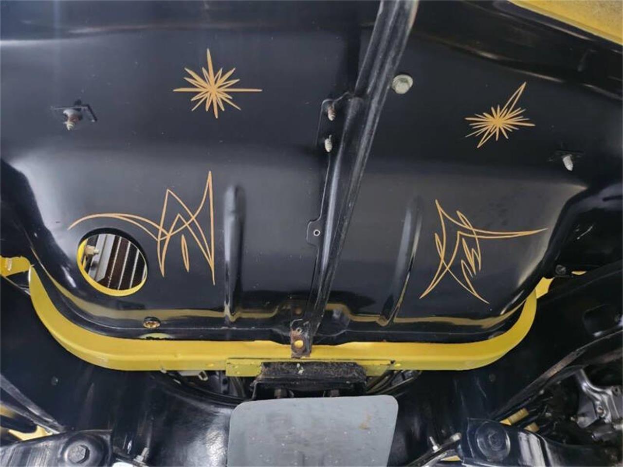 Chevrolet-Bel-air-1956-YellowWhite-Black-30