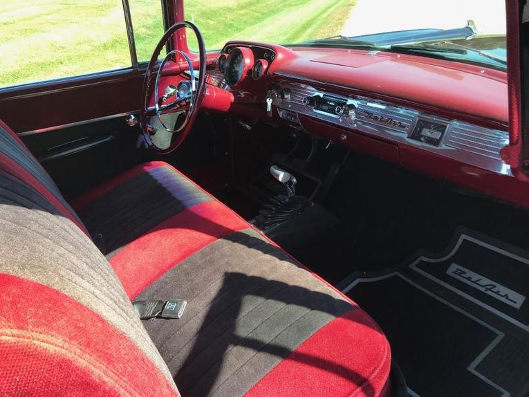 Chevrolet-Bel-air-1957-Black-Burgundy-12