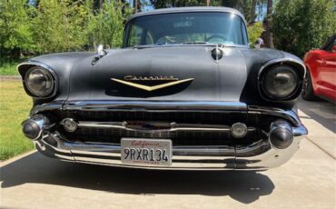 Chevrolet-Bel-air-1957-Black-Red