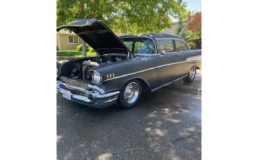 Chevrolet-Bel-air-1957-Black-Red-5