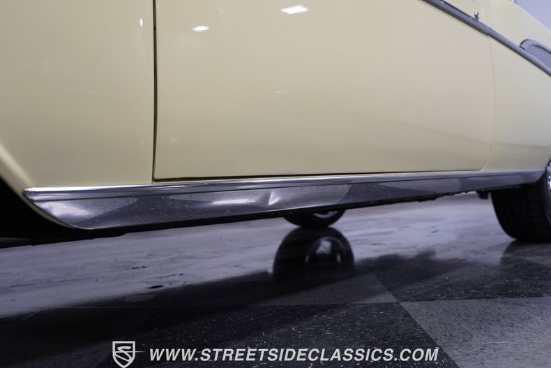 Chevrolet-Bel-air-1957-Colonial-Cream-Cream-19