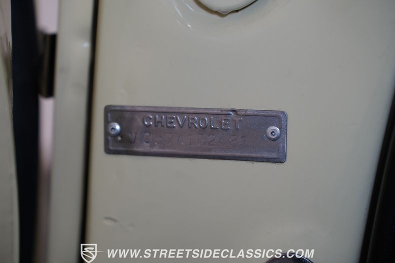 Chevrolet-Bel-air-1957-Colonial-Cream-Cream-38