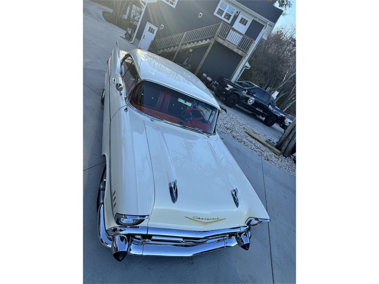 Chevrolet-Bel-air-1957-Cream-RedBlack-29