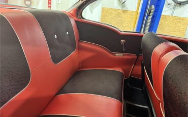 Chevrolet-Bel-air-1957-Cream-RedBlack-47