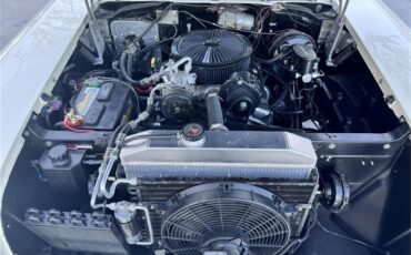 Chevrolet-Bel-air-1957-Cream-RedBlack-54