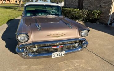 Chevrolet-Bel-air-1957-DUSK-PEARL-Silver-amp-Black-2