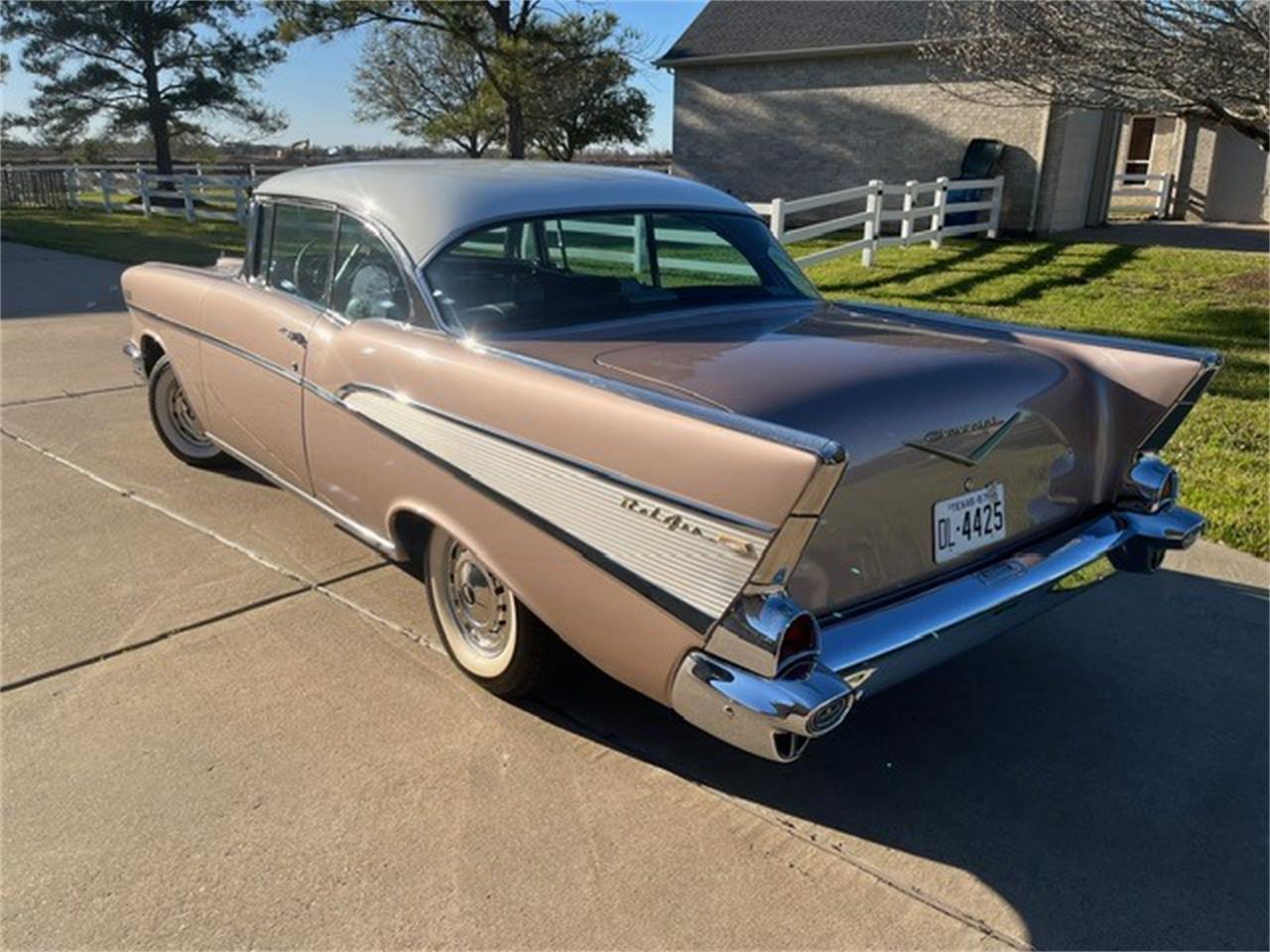 Chevrolet-Bel-air-1957-DUSK-PEARL-Silver-amp-Black-6