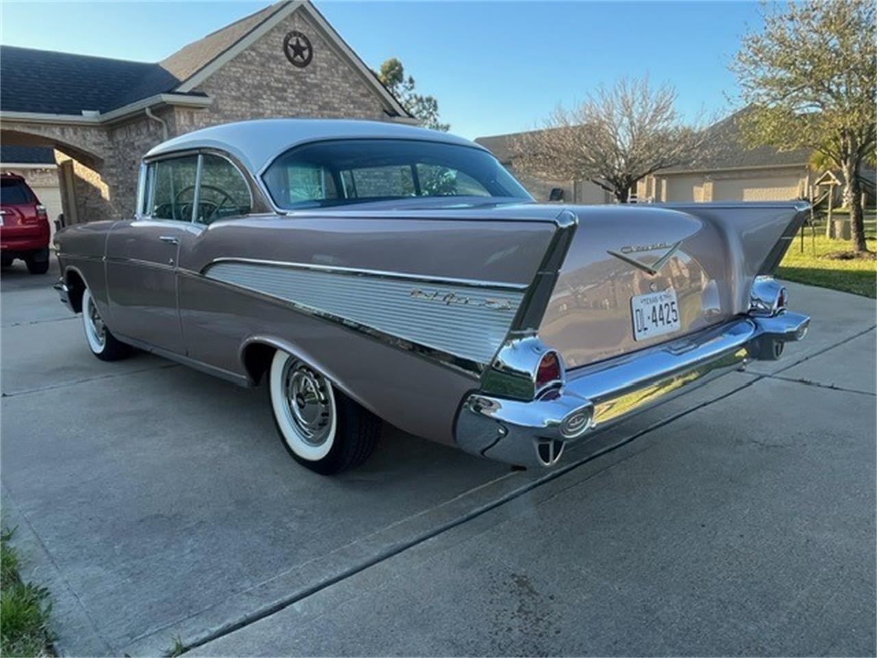 Chevrolet-Bel-air-1957-DUSK-PEARL-Silver-amp-Black-7