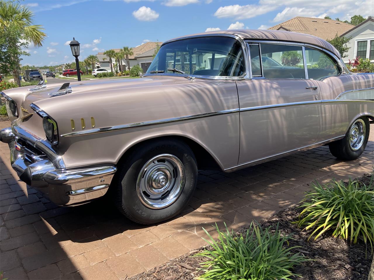 Chevrolet-Bel-air-1957-Dusk-Pearl-Black-3
